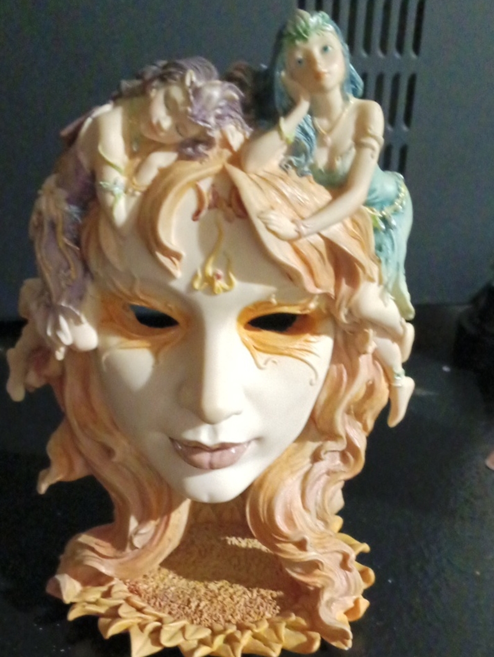 Hand-Painted Ceramic Mask Sculpture in Peach and Cream - Unbranded